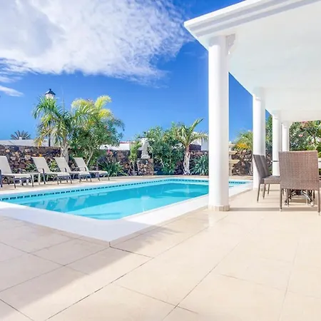 Villa Valdes *